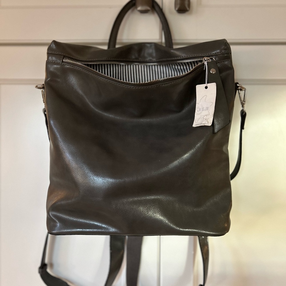 Caracol backpack NWT gray